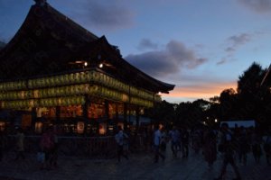 宵宮祭/Yaaska shrine at dusk