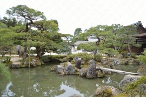 銀閣寺の錦鏡池