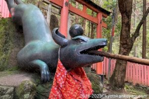 伏見稲荷キツネさん
